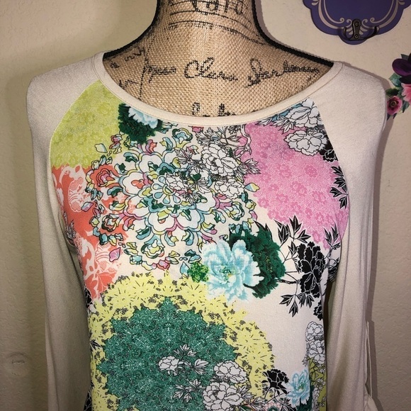 Ya Los Angeles Cream Floral Long Sleeve Top Size S - Picture 3 of 5
